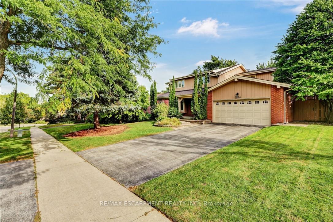 2284-mansfield-drive-burlington-ontario-w13821710