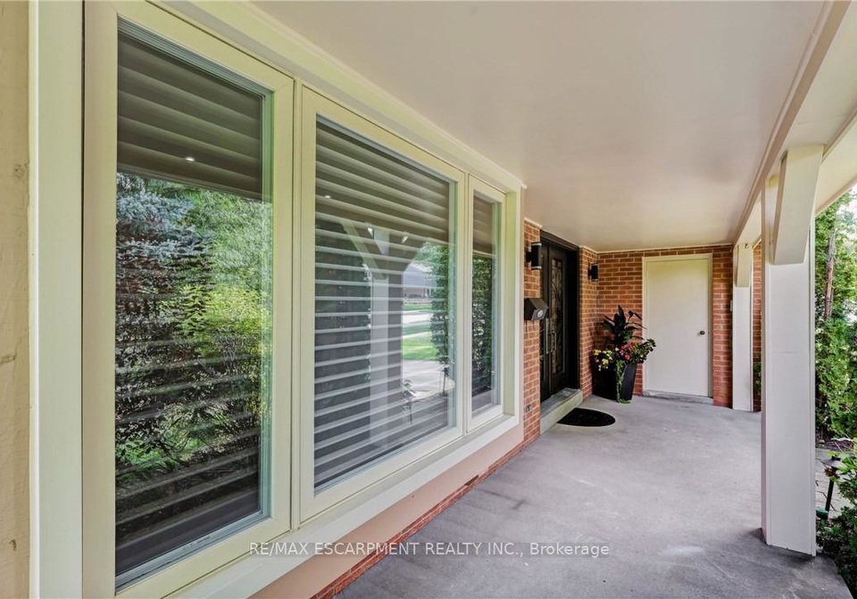 2284-mansfield-drive-burlington-ontario-w13821710