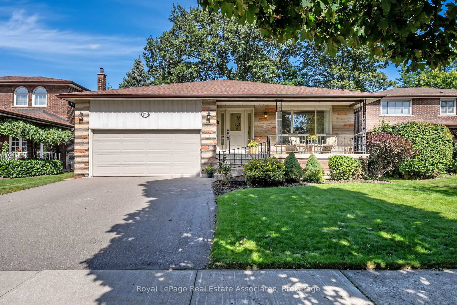 2553-annelyn-court-mississauga-ontario-w13821878