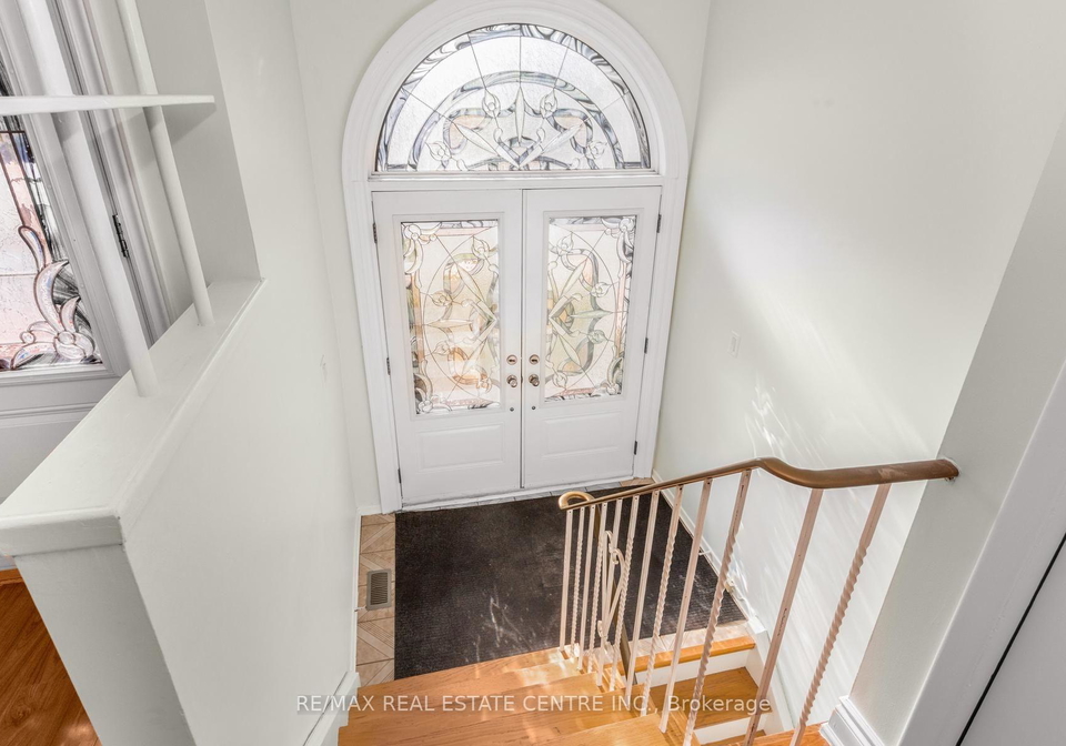 879-consort-crescent-mississauga-ontario-w13822548