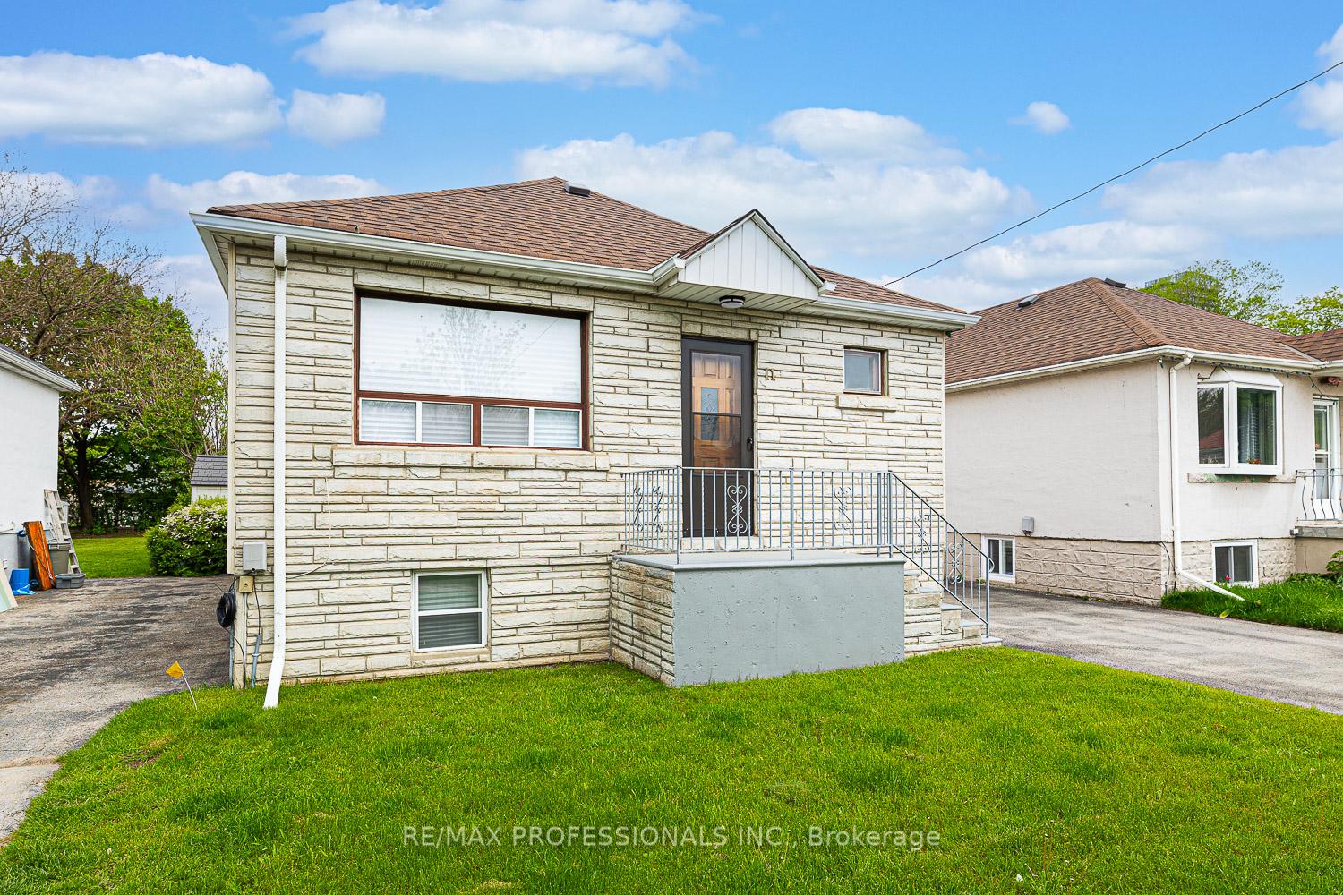 11-stock-avenue-toronto-etobicoke-ontario-w13822614