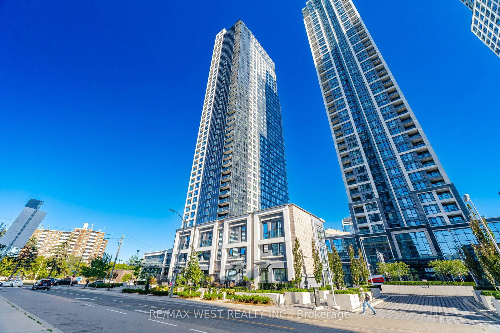 5-mabelle-avenue-toronto-etobicoke-ontario-w13822684