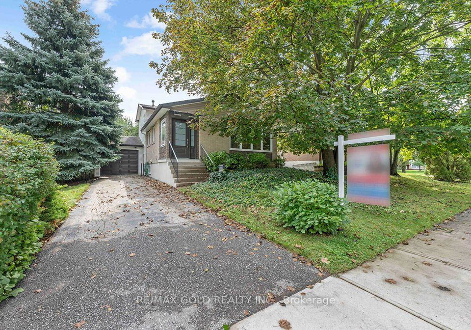 29-carberry-crescent-brampton-ontario-w13823054