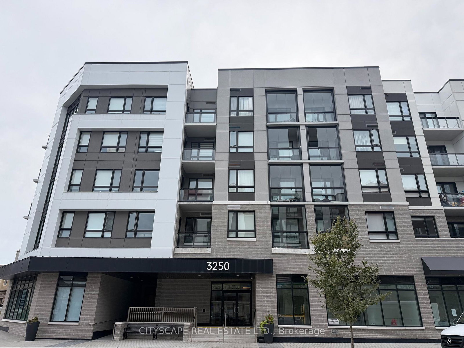 3250-carding-mill-trail-oakville-ontario-w13823096