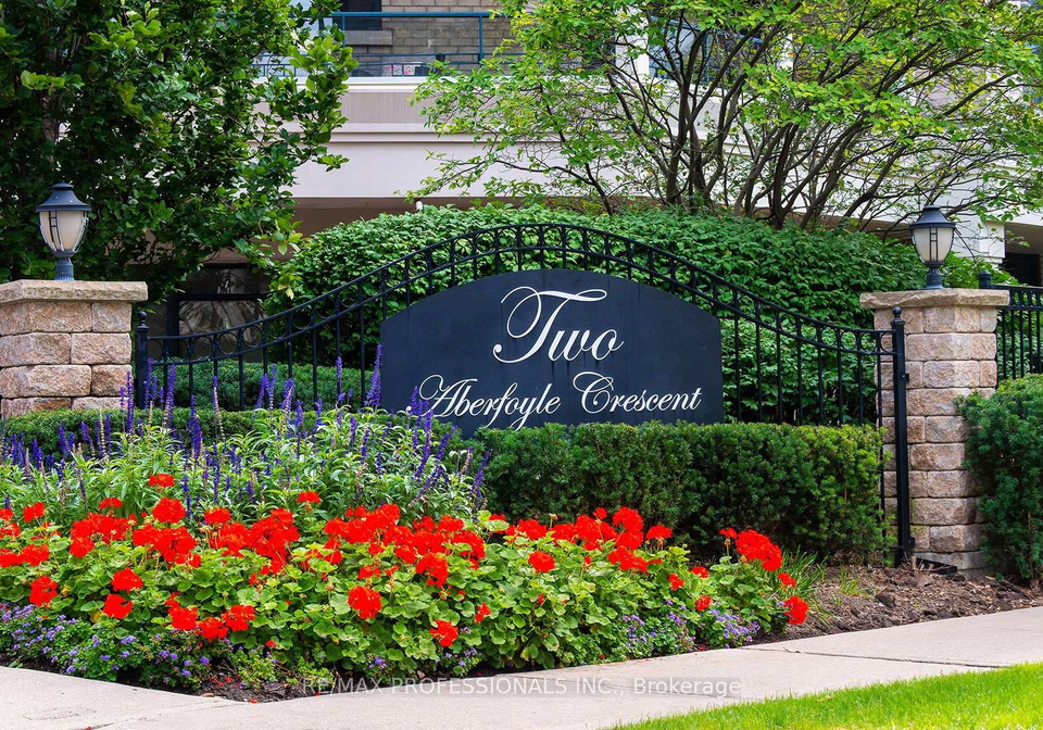2-aberfoyle-crescent-toronto-etobicoke-ontario-w13823128