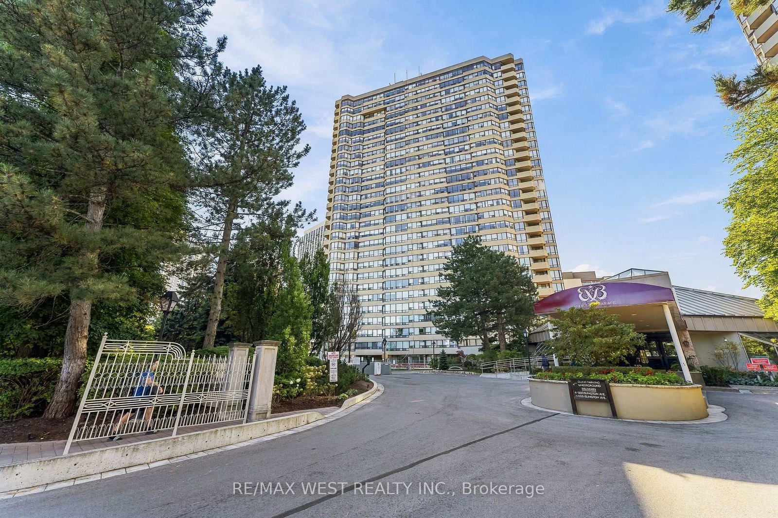 1320-islington-avenue-toronto-etobicoke-ontario-w13823278