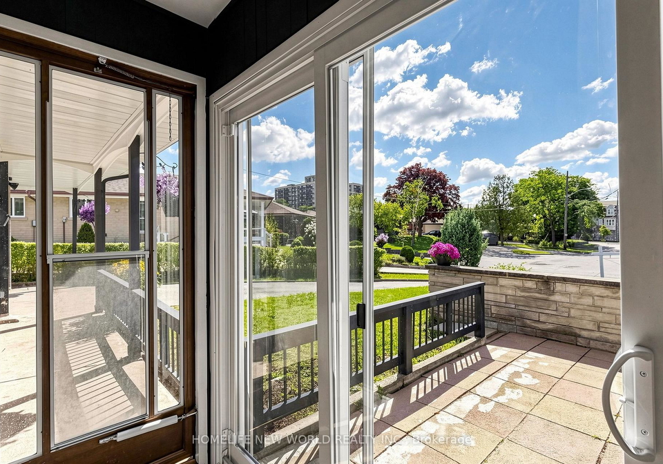 12-greyfriar-court-toronto-york-ontario-w13823342