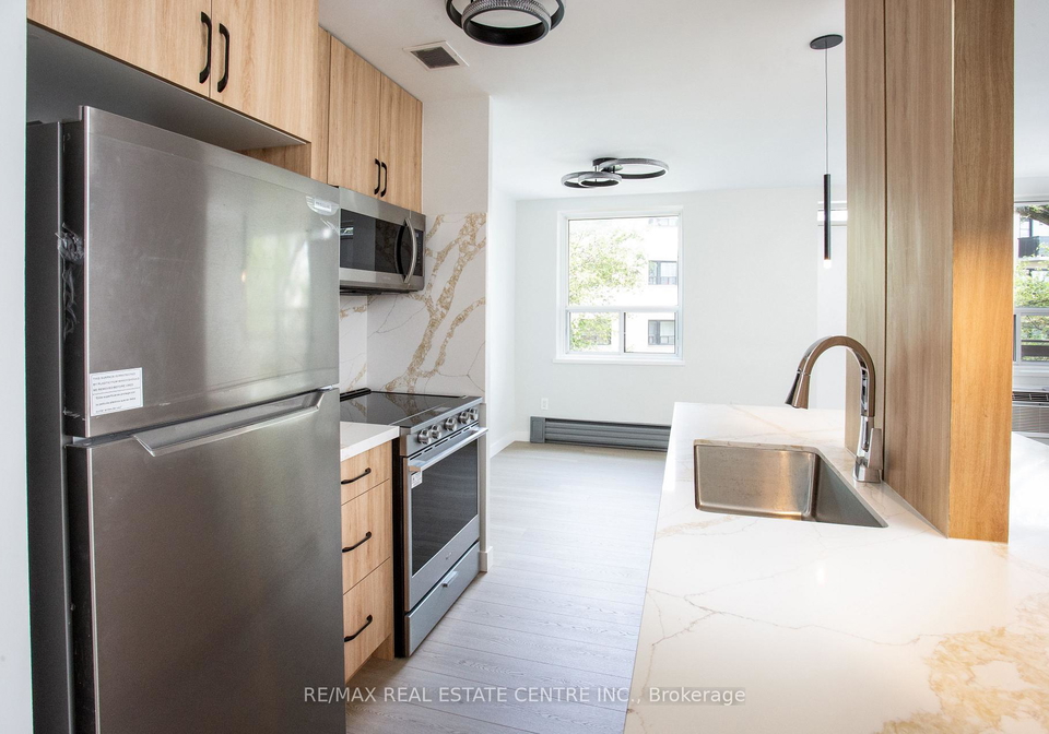 5-hill-heights-road-toronto-etobicoke-ontario-w13823392