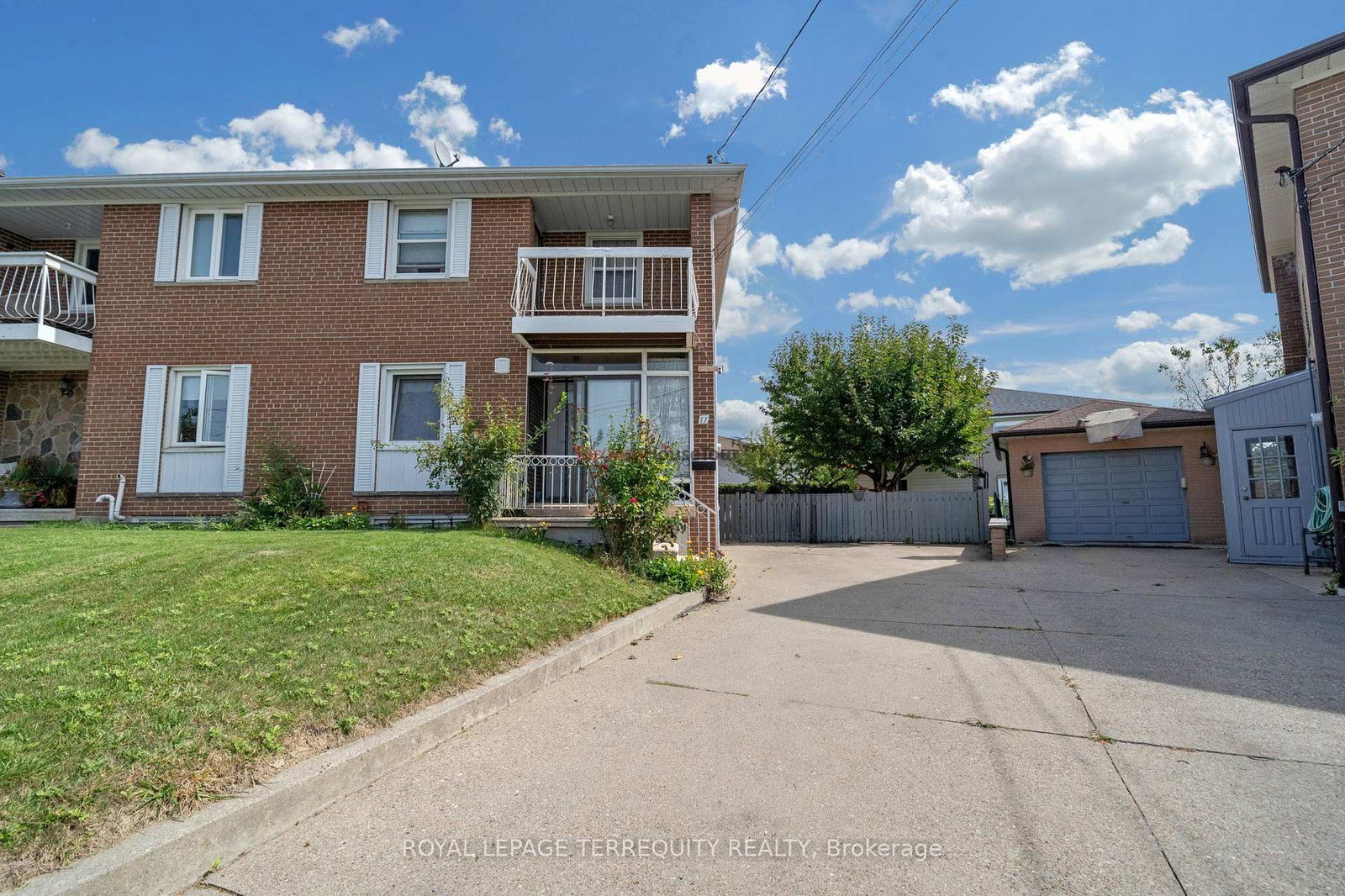 11-dixiana-court-toronto-york-ontario-w13823434