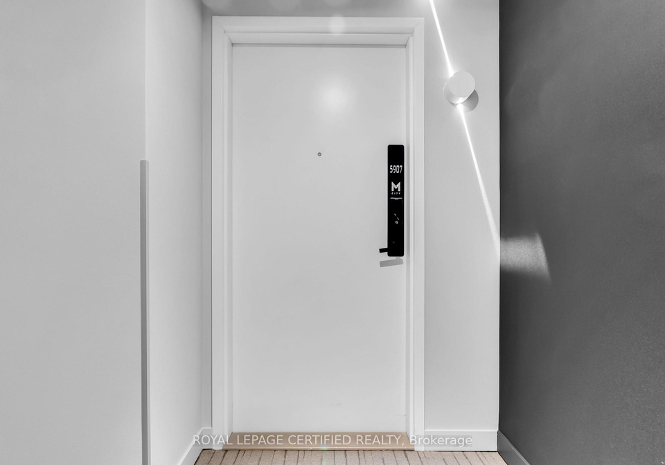 3900-confederation-parkway-mississauga-ontario-w13823462