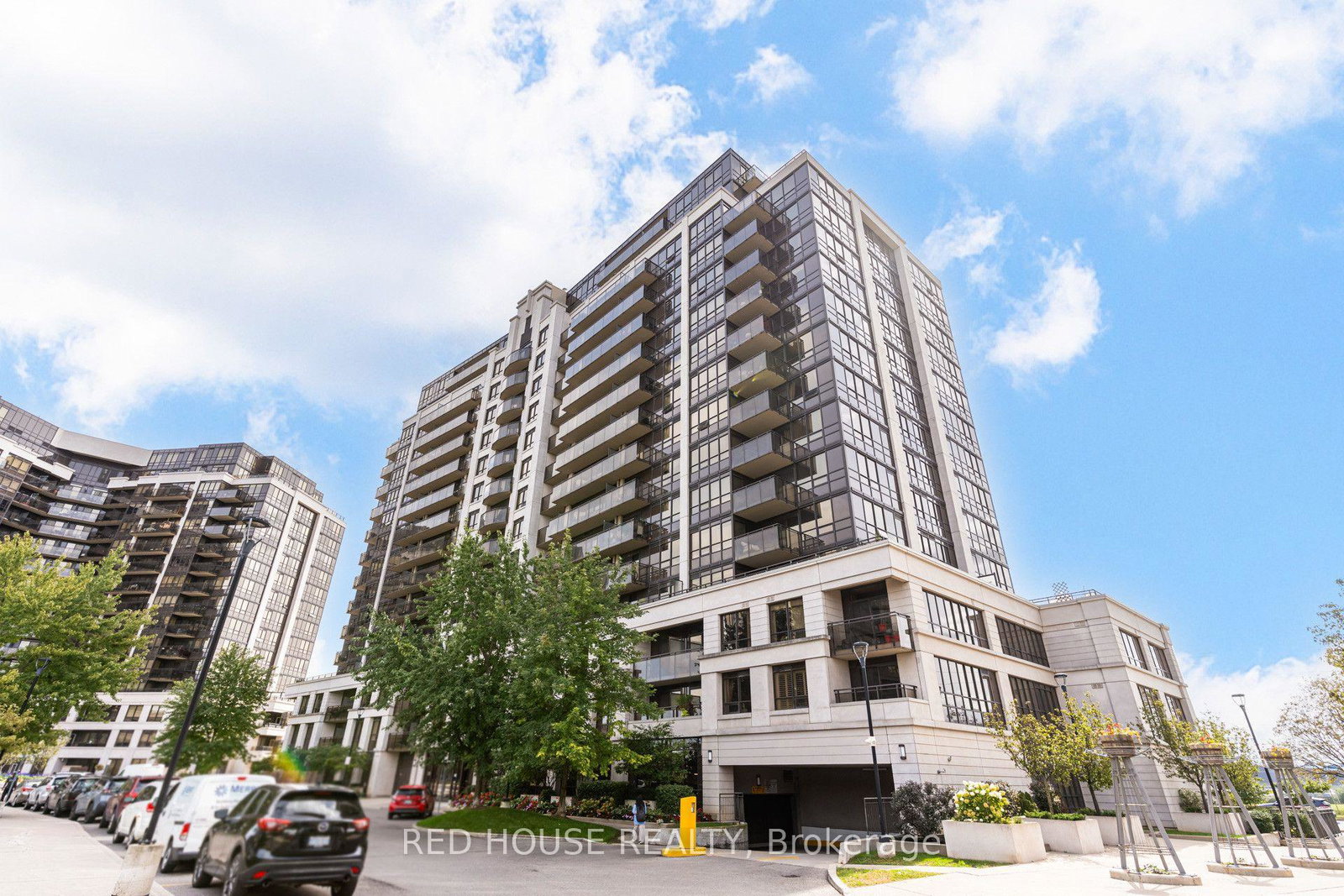 1070-sheppard-avenue-w-toronto-york-ontario-w13823548