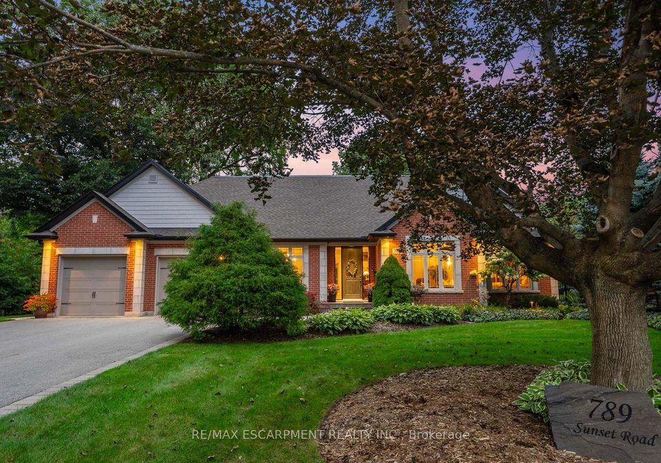 789-sunset-road-burlington-ontario-w13823786