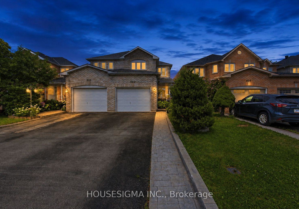 902-applecroft-circle-mississauga-ontario-w13824340