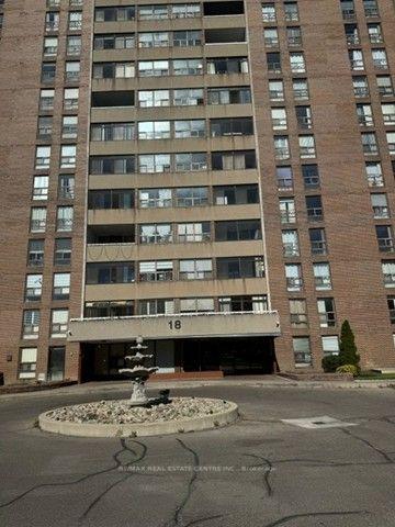 18-knightsbridge-road-brampton-ontario-w13824878