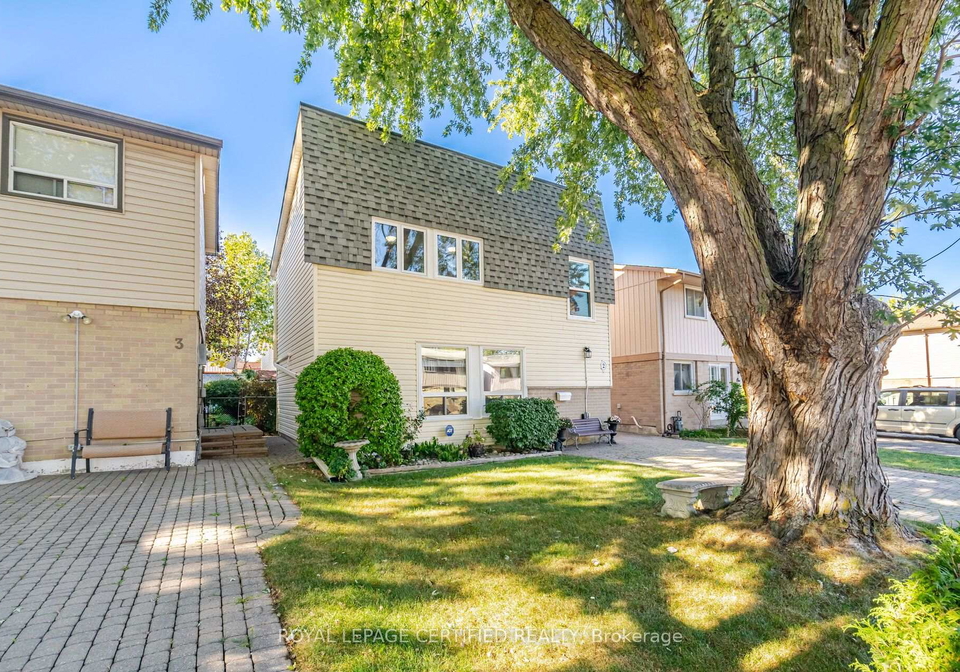 2-grove-park-square-brampton-ontario-w13825012