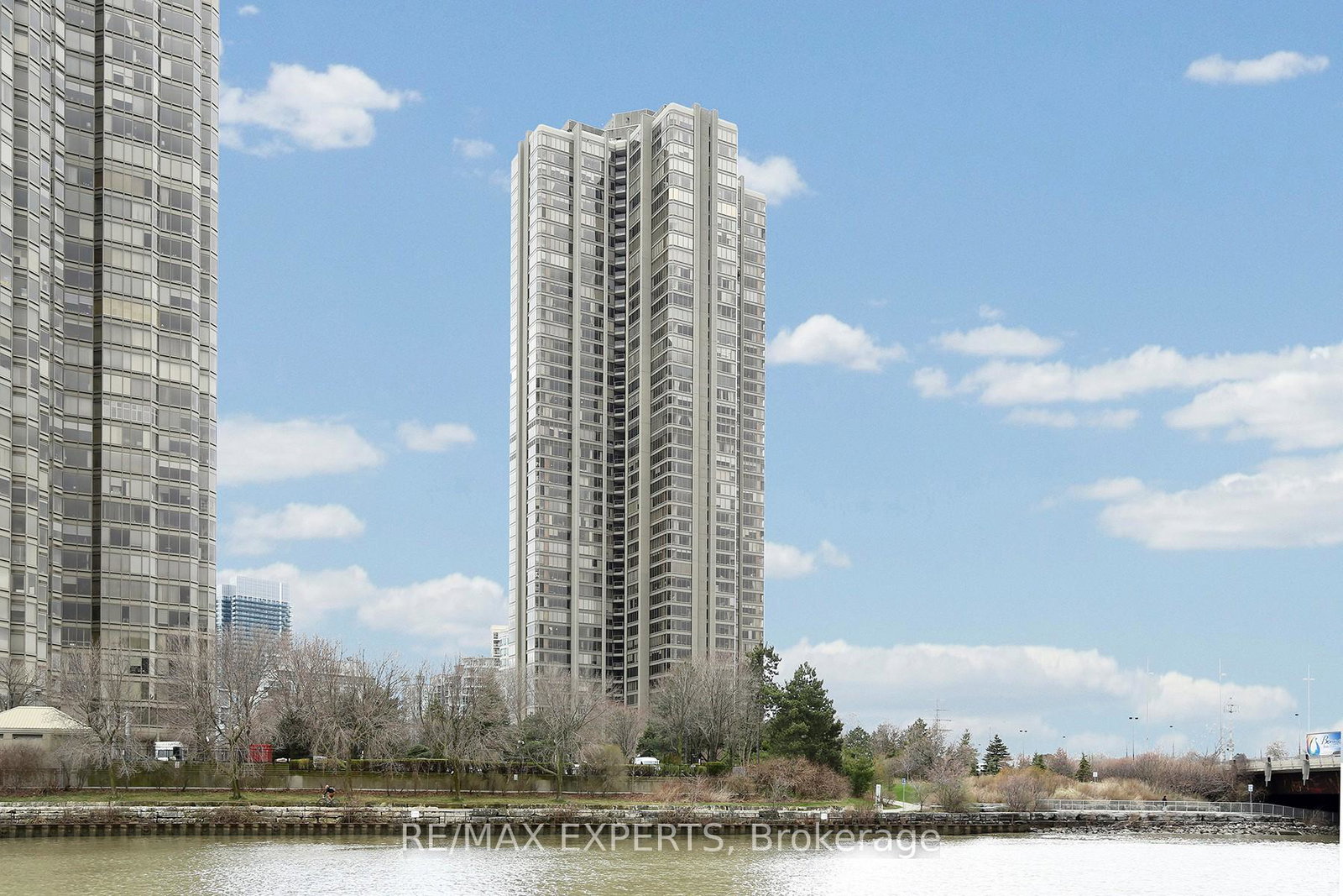 2045-lake-shore-boulevard-toronto-etobicoke-ontario-w13825156
