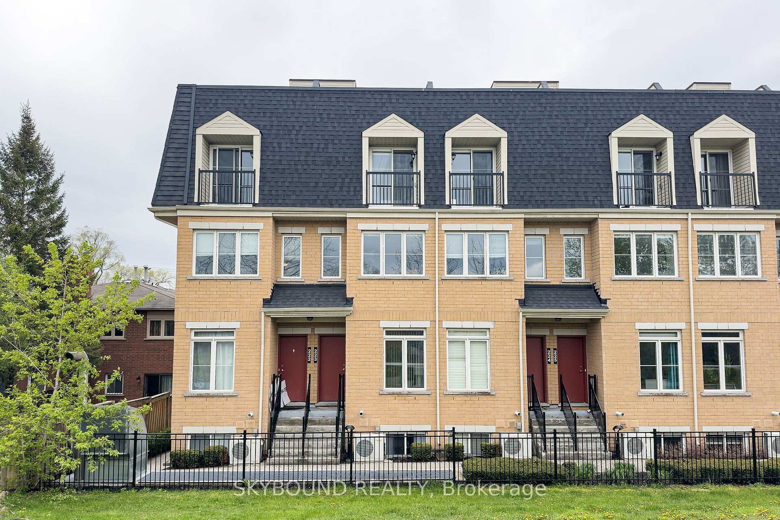 380-hopewell-avenue-toronto-north-york-ontario-w13825446