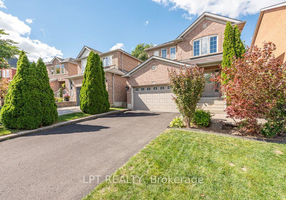 16-oak-gardens-court-brampton-ontario-w13825550