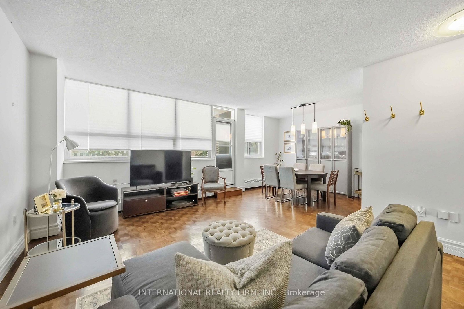 151-la-rose-avenue-e-toronto-etobicoke-ontario-w13825586
