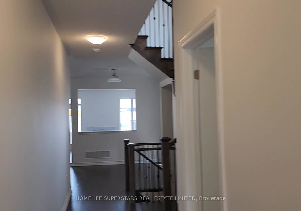 1499-kitchen-court-n-milton-ontario-w13825820