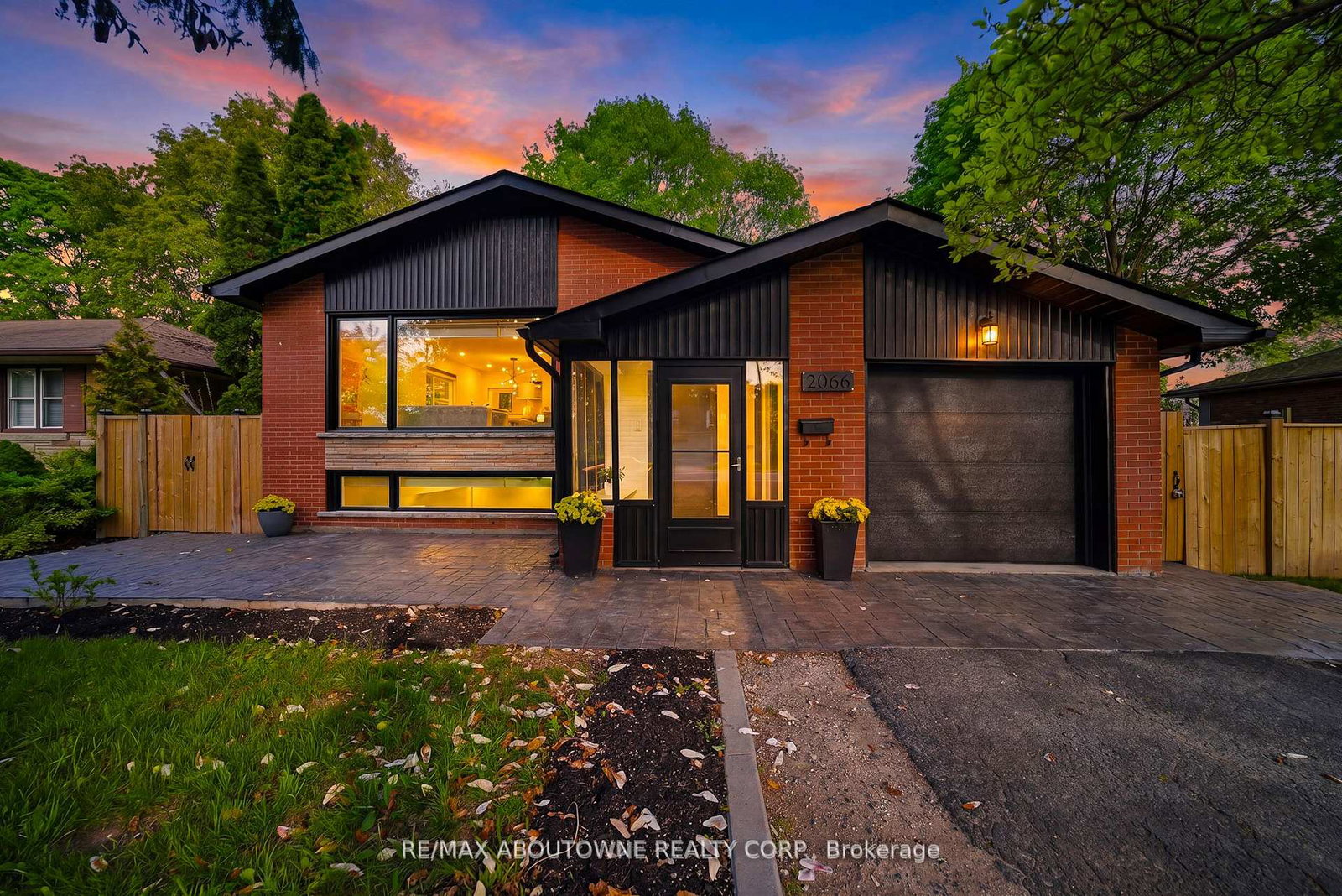 2066-rebecca-street-oakville-ontario-w13825870