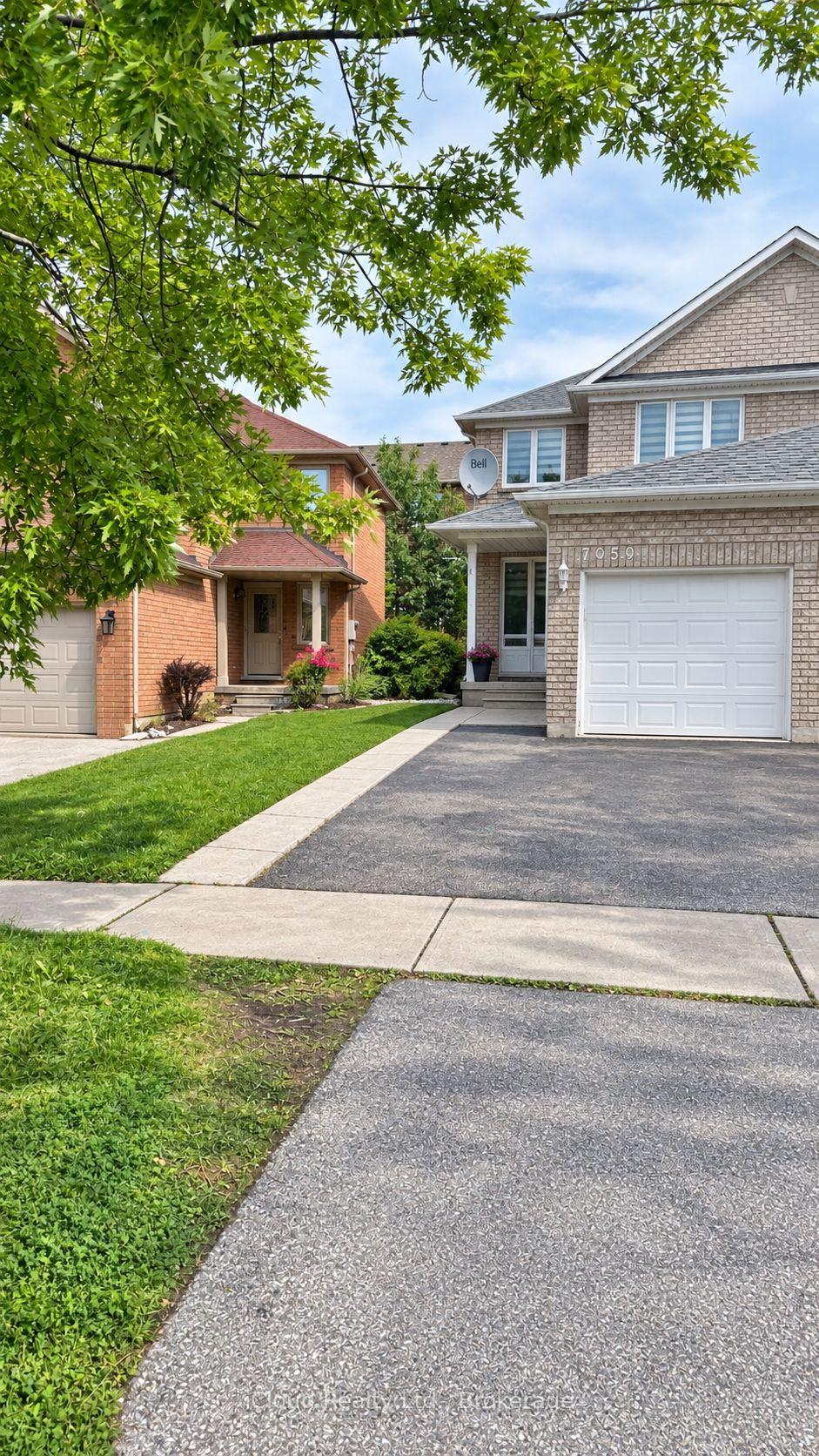 7050-black-walnut-trail-mississauga-ontario-w13826120