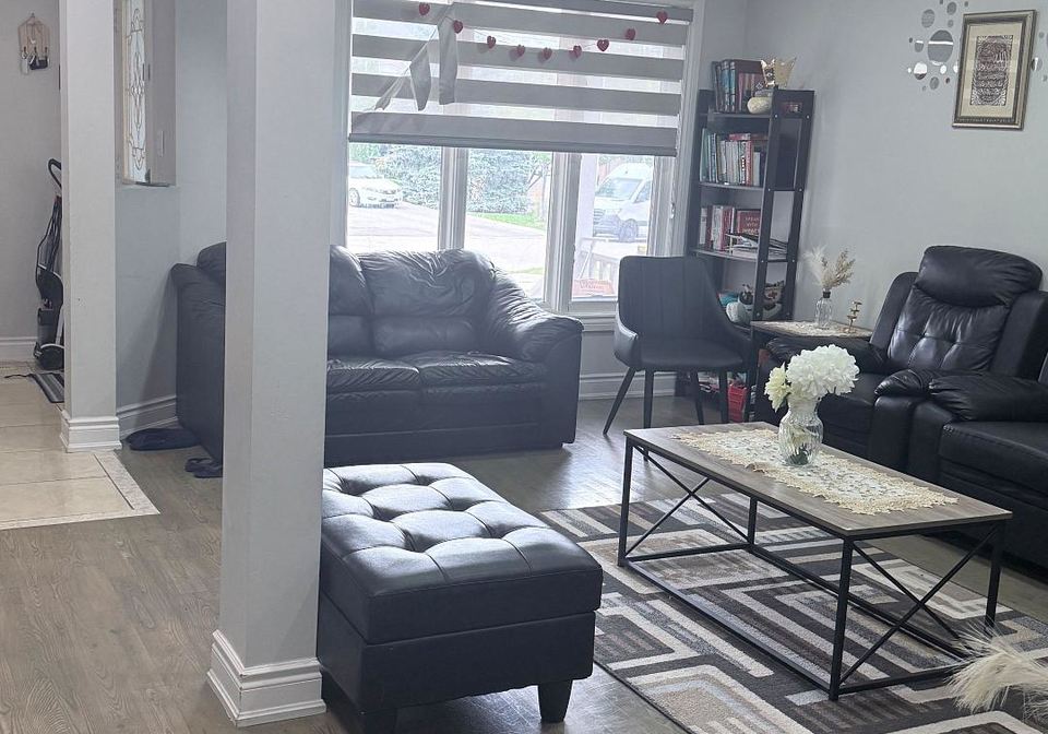 7050-black-walnut-trail-mississauga-ontario-w13826120