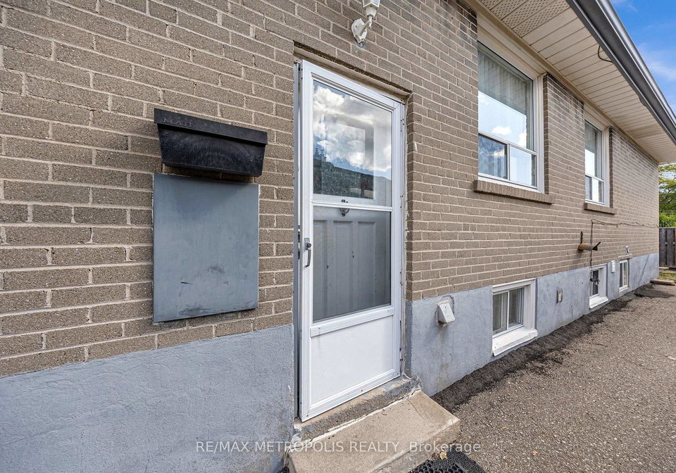 147-vodden-street-e-brampton-ontario-w13826148