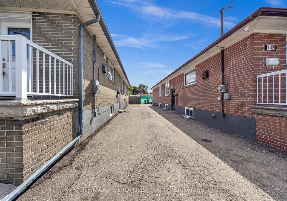147-vodden-street-e-brampton-ontario-w13826148