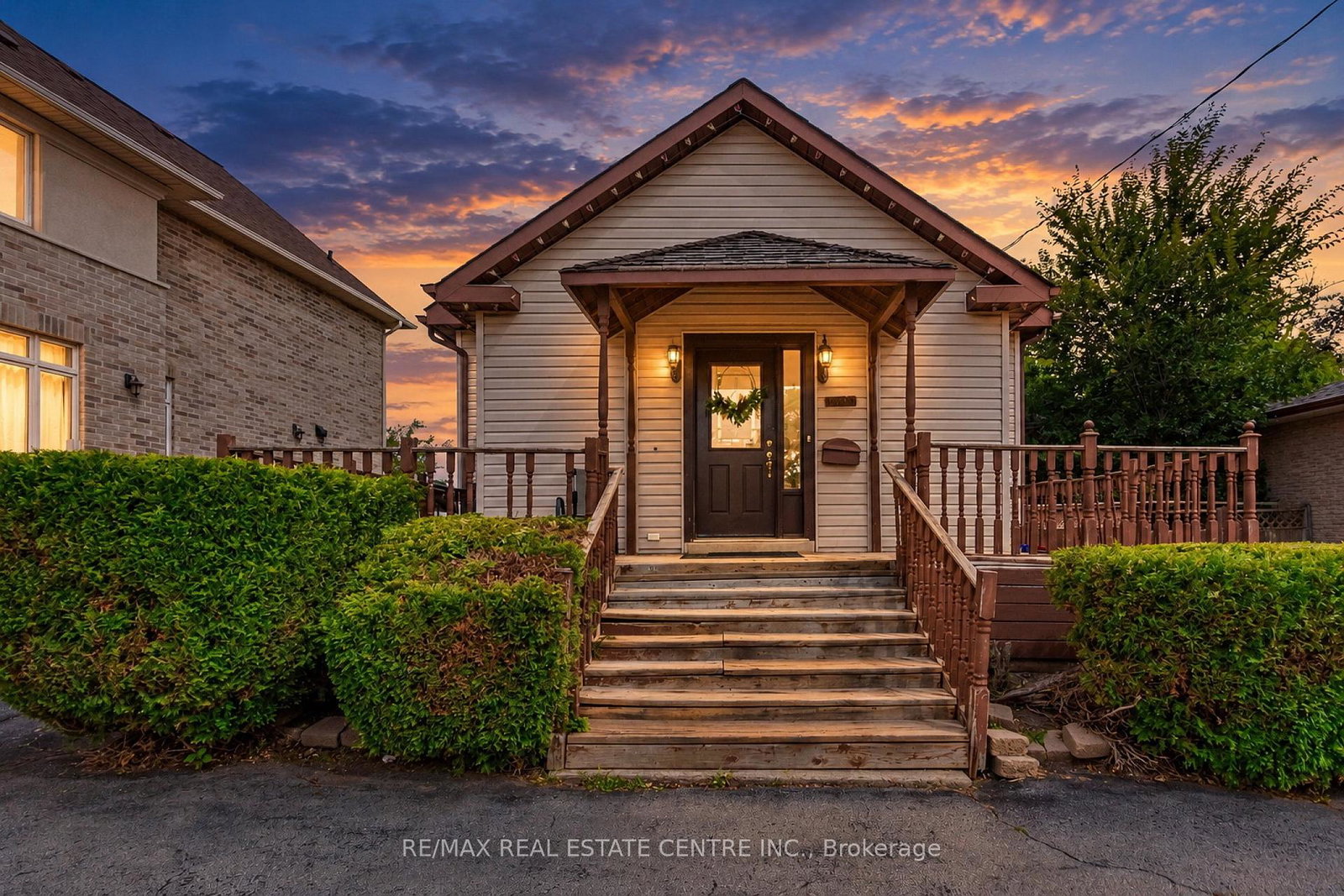 1423-sixth-line-oakville-ontario-w13826312