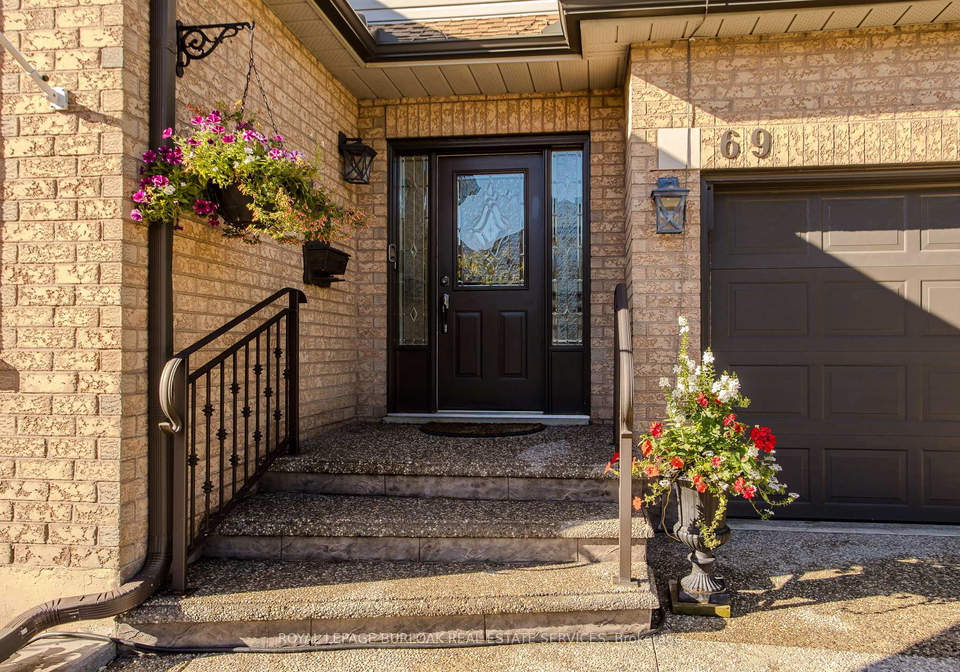 1150-skyview-drive-burlington-ontario-w13826472