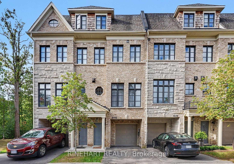2082-queensborough-gate-mississauga-ontario-w13827228