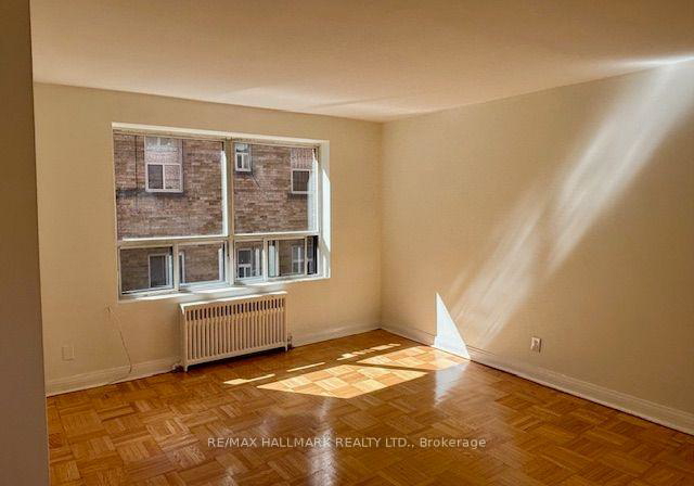 11-anglesey-boulevard-toronto-etobicoke-ontario-w13827476