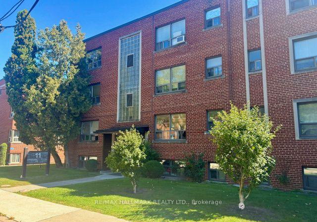 11-anglesey-boulevard-toronto-etobicoke-ontario-w13827480