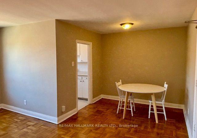 11-anglesey-boulevard-toronto-etobicoke-ontario-w13827480