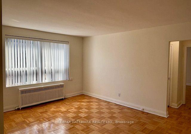 11-anglesey-boulevard-toronto-etobicoke-ontario-w13827482