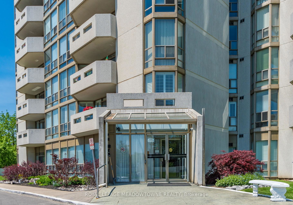 20-mcfarlane-drive-halton-hills-ontario-w13827774