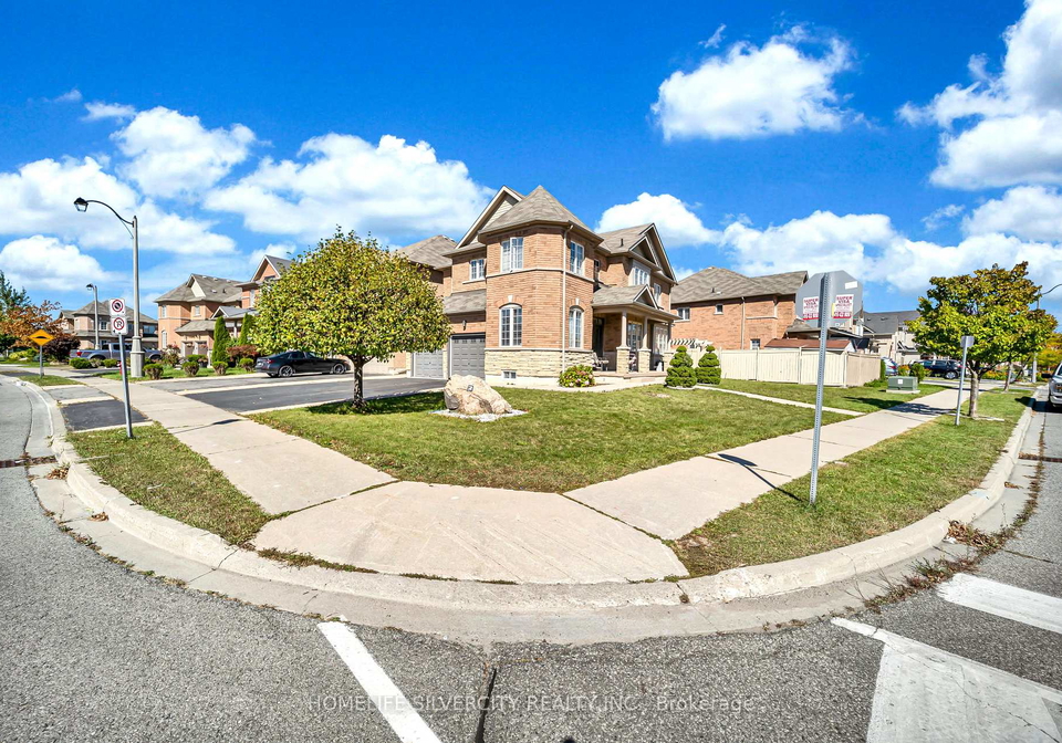 2-addiscott-street-brampton-ontario-w13827844