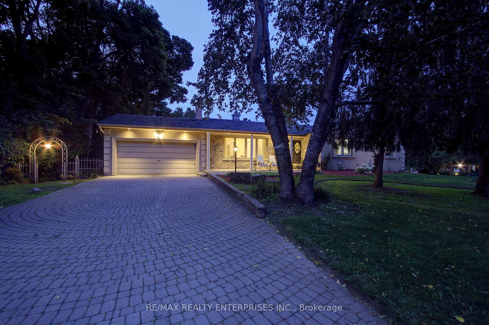 551-cochise-crescent-mississauga-ontario-w13828772