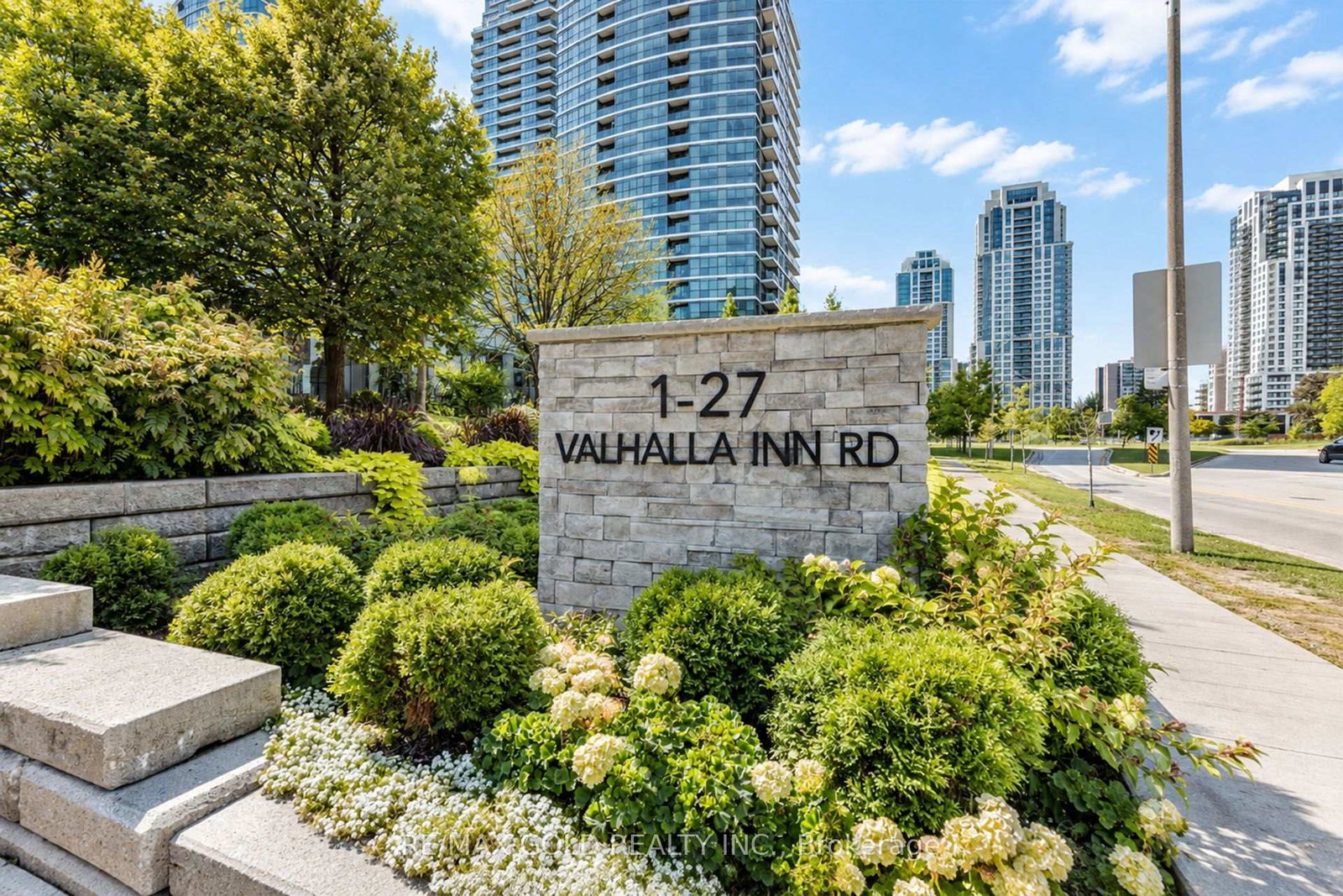 23-valhalla-inn-road-toronto-etobicoke-ontario-w13829208