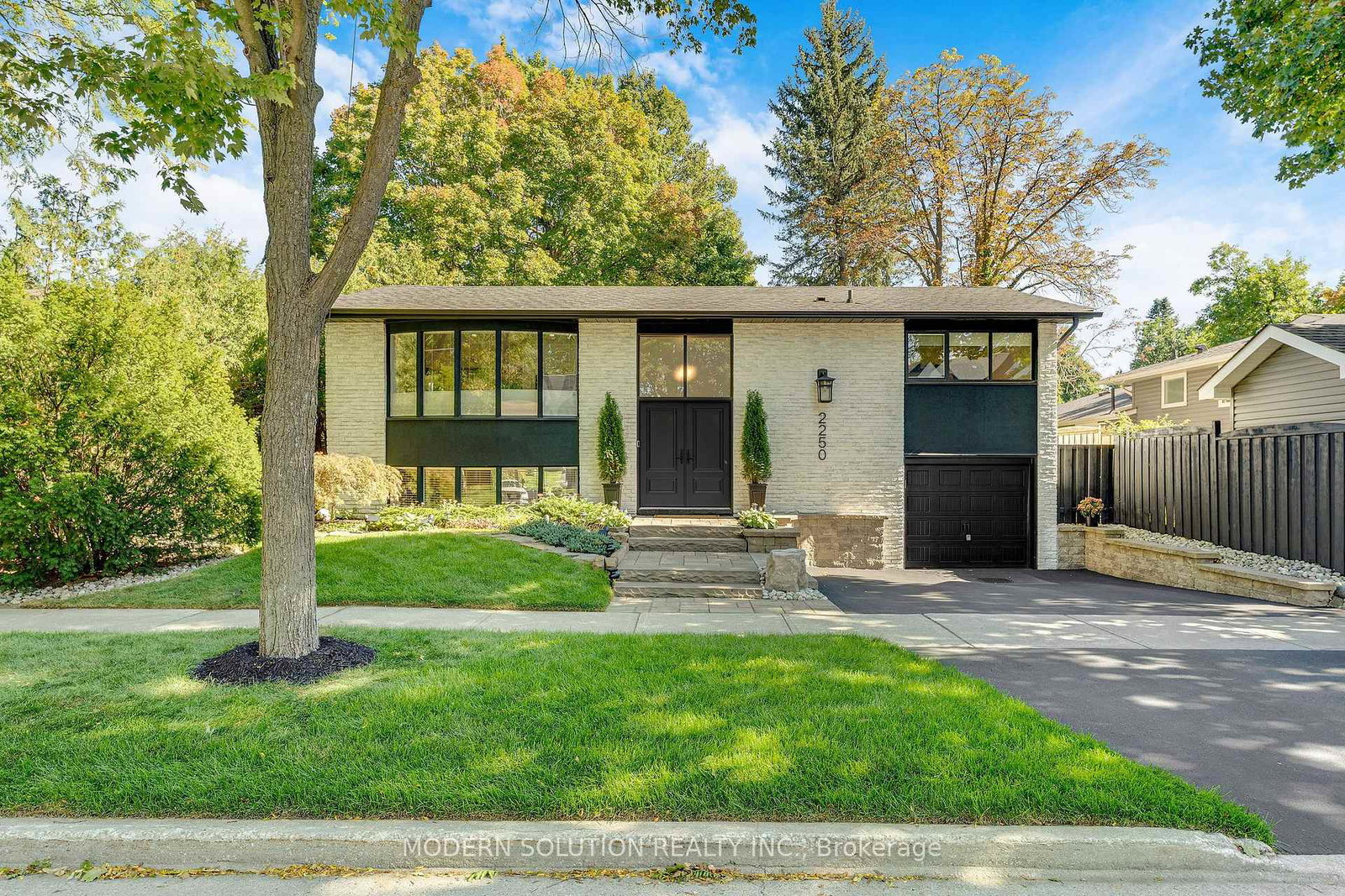 2250-dunedin-road-oakville-ontario-w13829264