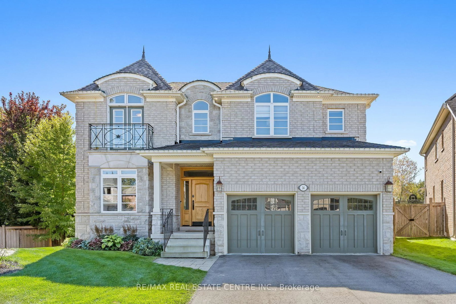 14-view-point-circle-halton-hills-ontario-w13829312