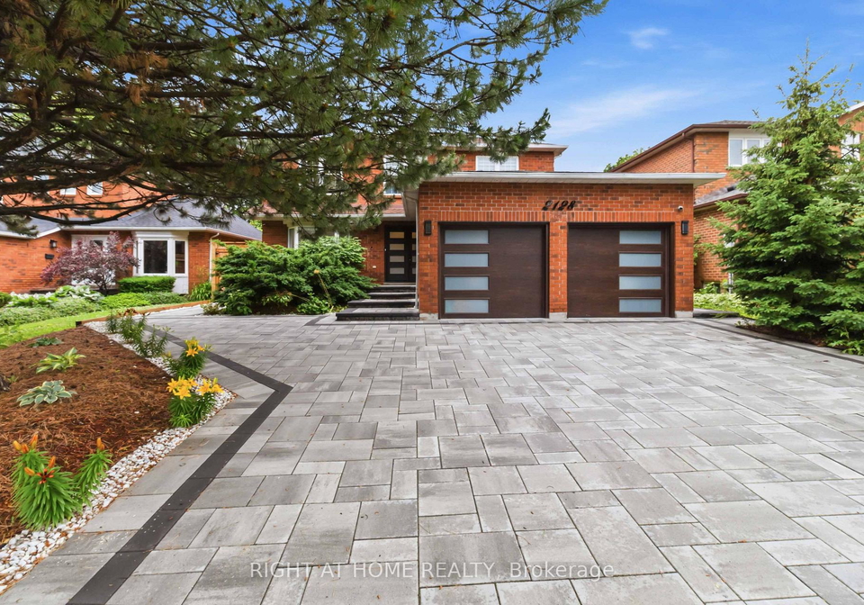2128-eighth-line-oakville-ontario-w13829340