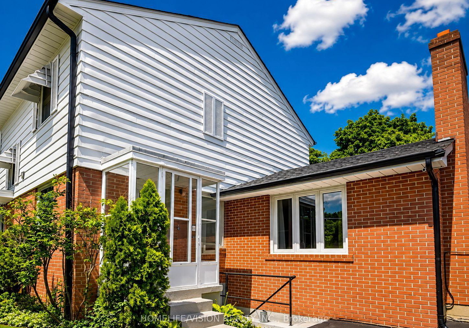 9-lyndfield-crescent-brampton-ontario-w13829870