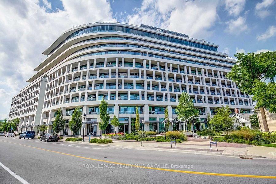 11-bronte-road-oakville-ontario-w13830920