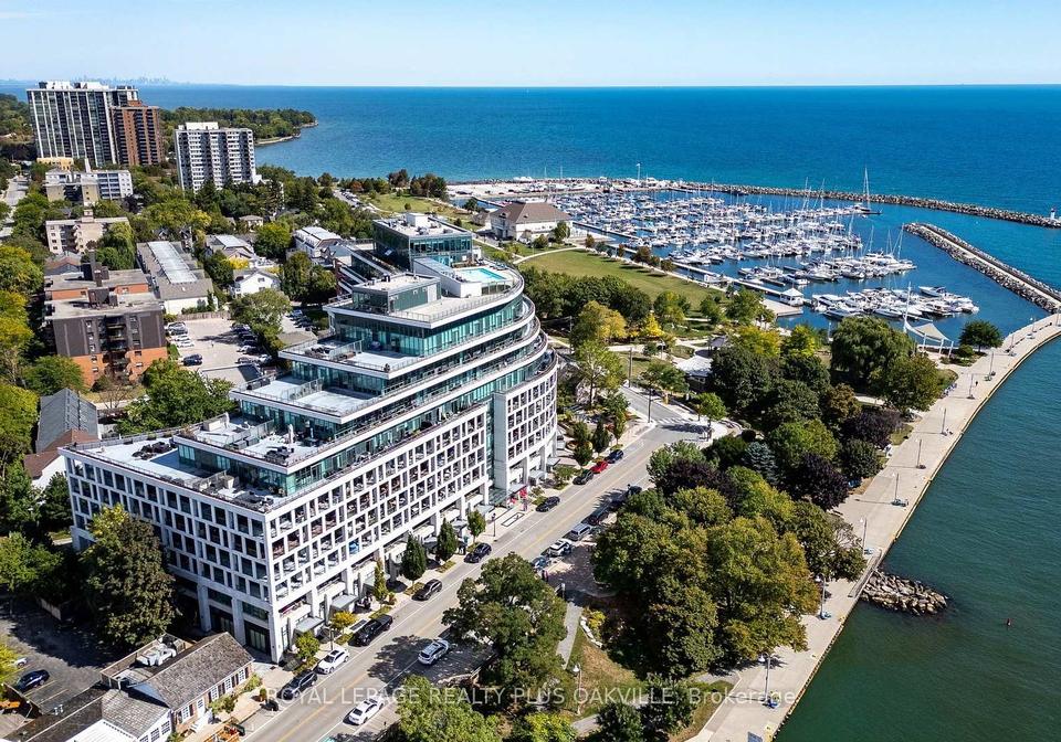 11-bronte-road-oakville-ontario-w13830920