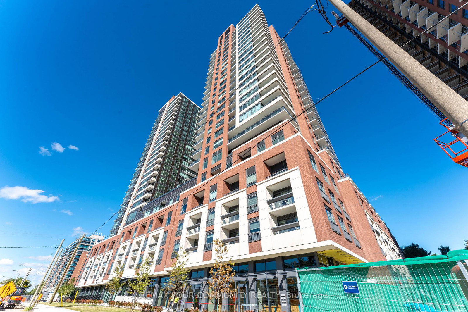 4010-eglinton-avenue-w-toronto-etobicoke-ontario-w13831138
