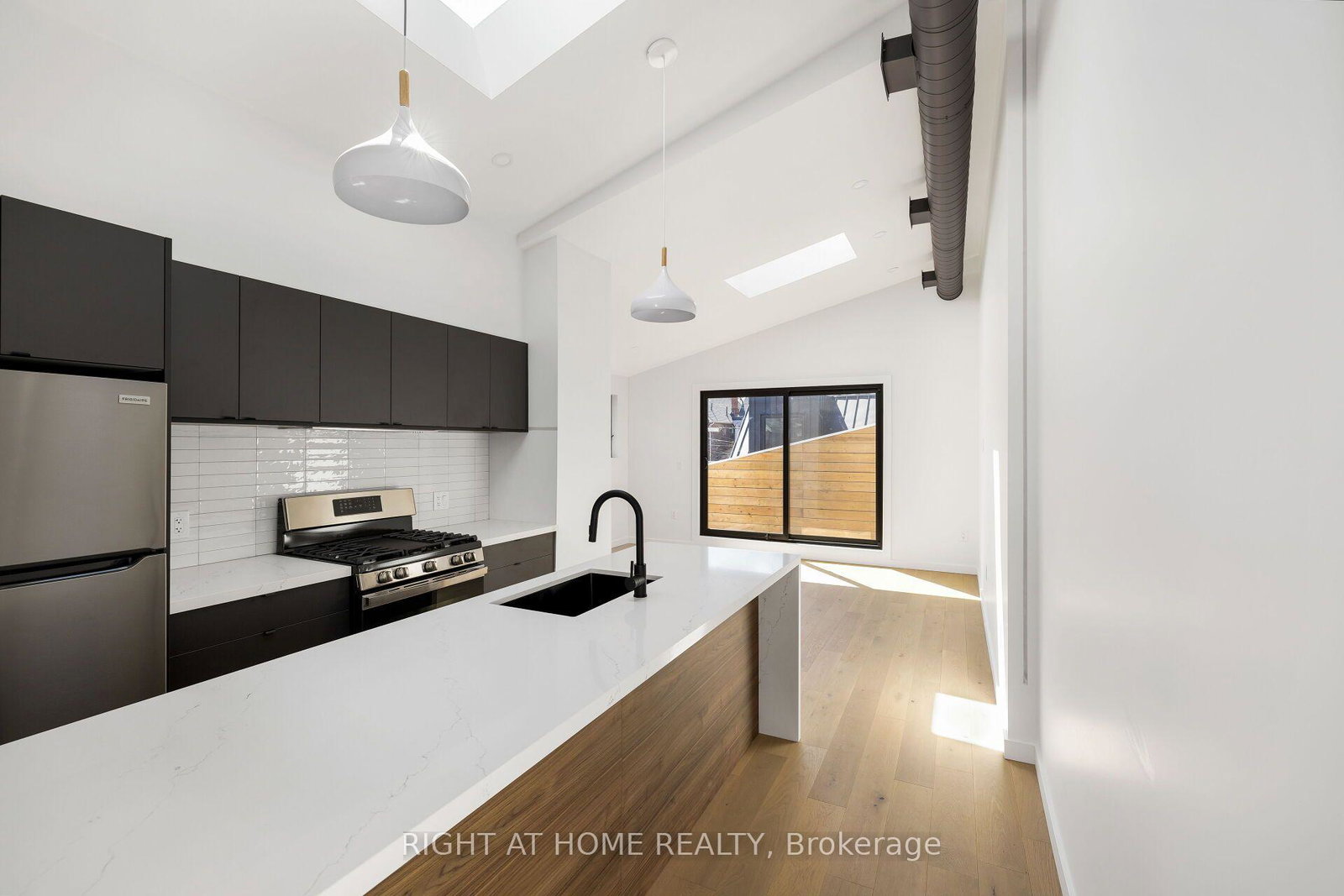 86-lansdowne-avenue-toronto-toronto-ontario-w13831222