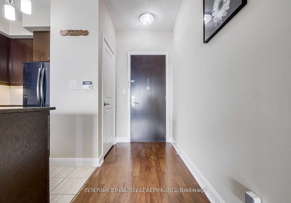 60-absolute-avenue-mississauga-ontario-w13831324