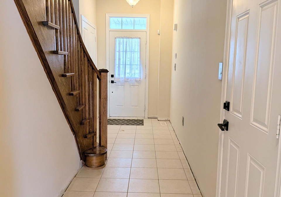 37-biddens-square-brampton-ontario-w13831380